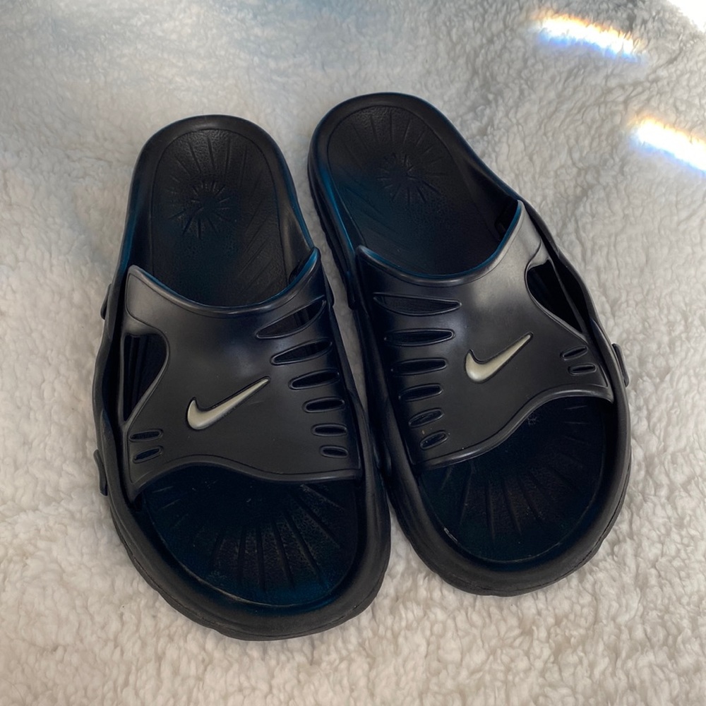 Nike slides